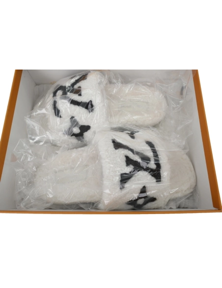 Louis Vuitton Bom Dia Shearling Flate Slippers White