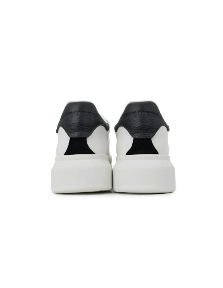 Alexander McQueen Sneaker Black Tail