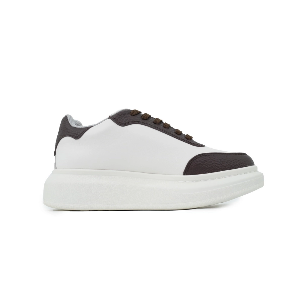 Alexander McQueen Sneaker Coffee Tail
