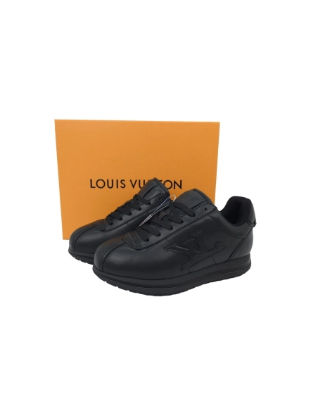 LV BUTTERSOFT Sneaker Lambskin/Plain Calf Leather Black 1AIKEO