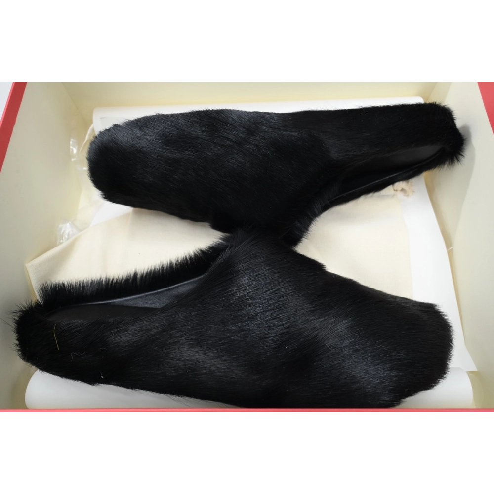 Marni Long-hair Calfskin Fussbett Sabot Black SBMR000600P412200N99