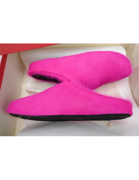 Marni Long-hair Calfskin Fussbett Sabot Fuchsia SBMR000600P412200C57