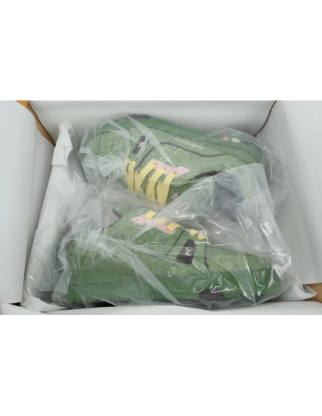 Louis Vuitton Trainer 54 Green Embossed