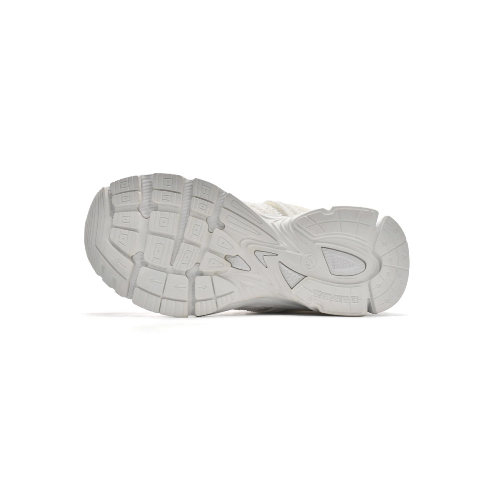 Balenciaga Phantom Triple White 679339W2E929000