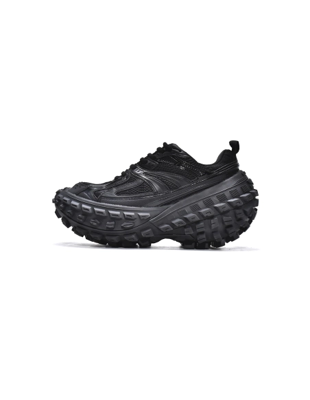 Balenciaga Defender Black 685613W2RA61000