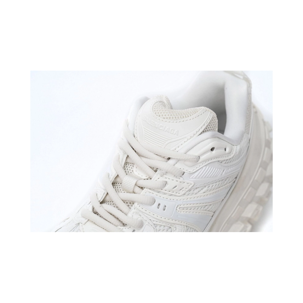 Balenciaga Defender All White 685611W1RB31201