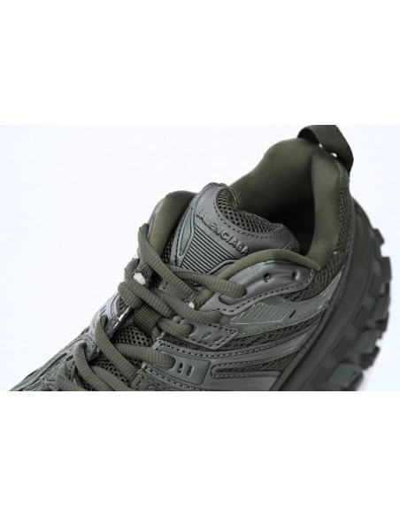 Balenciaga Defender Green 685613W2RA63000
