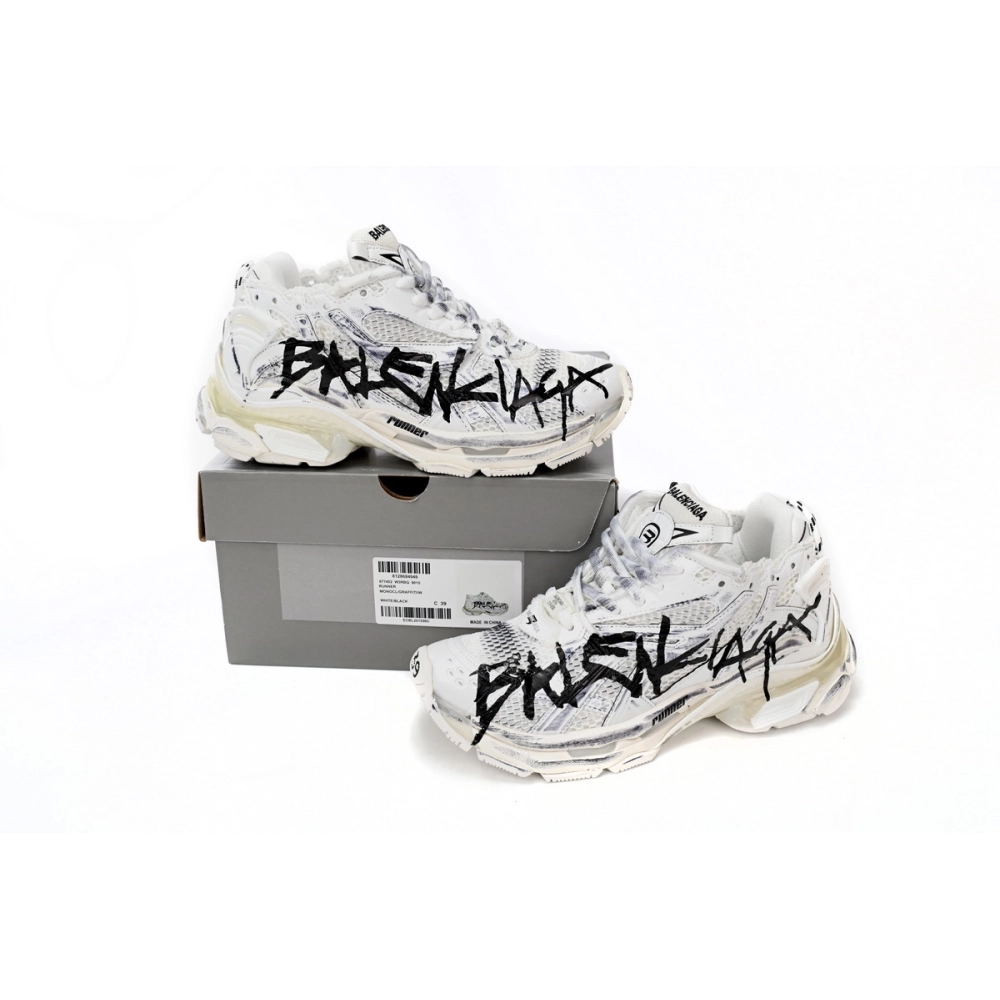 Balenciaga Runner Graffiti White 677403W3RBQ9010