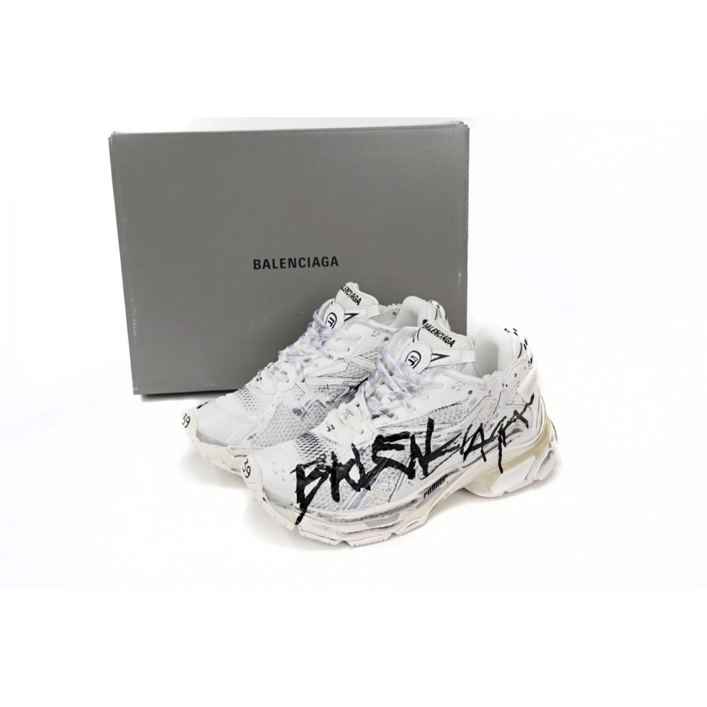 Balenciaga Runner Graffiti White 677403W3RBQ9010