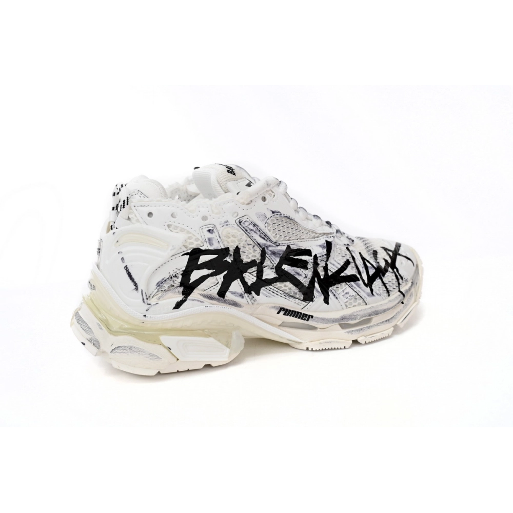 Balenciaga Runner Graffiti White 677403W3RBQ9010