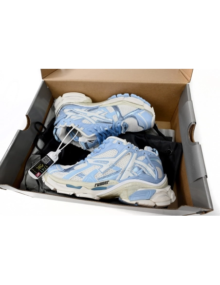 Balenciaga Runner White Light Blue 677402W3RB29744