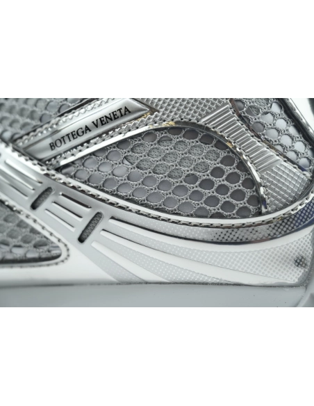 Bottega Veneta Orbit Silvery 755915V4V511414