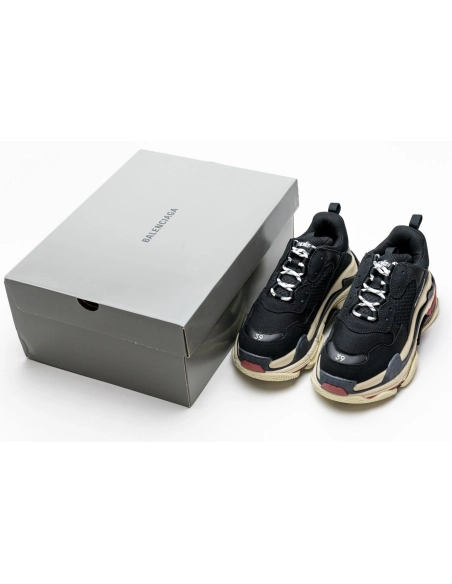Balenciaga Triple S Black White Red 483513 W06E1 1000