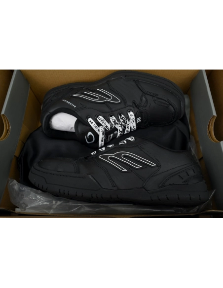 Balenciaga Hamptons Worn-out Trainers Black 841765 WCURB 9141