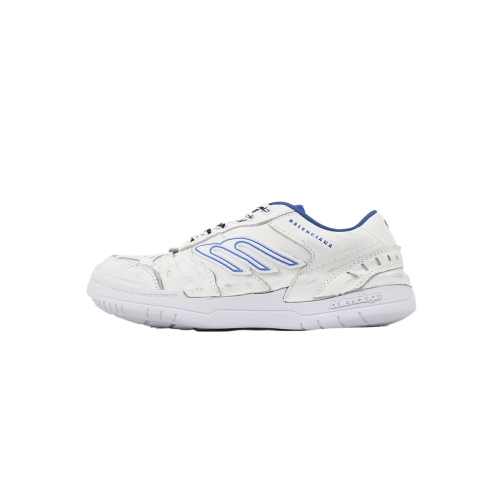 Balenciaga Hamptons Worn-out Trainers White Skyblue 841765 WCURB 9141