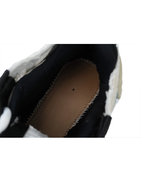 Balenciaga Runner Beige Grey Blue 677403 W0RB6 2028