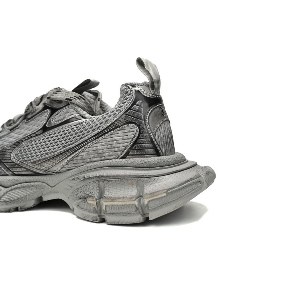 Balenciaga 3XL Sneaker in Dark Gray 734731W3XL71210