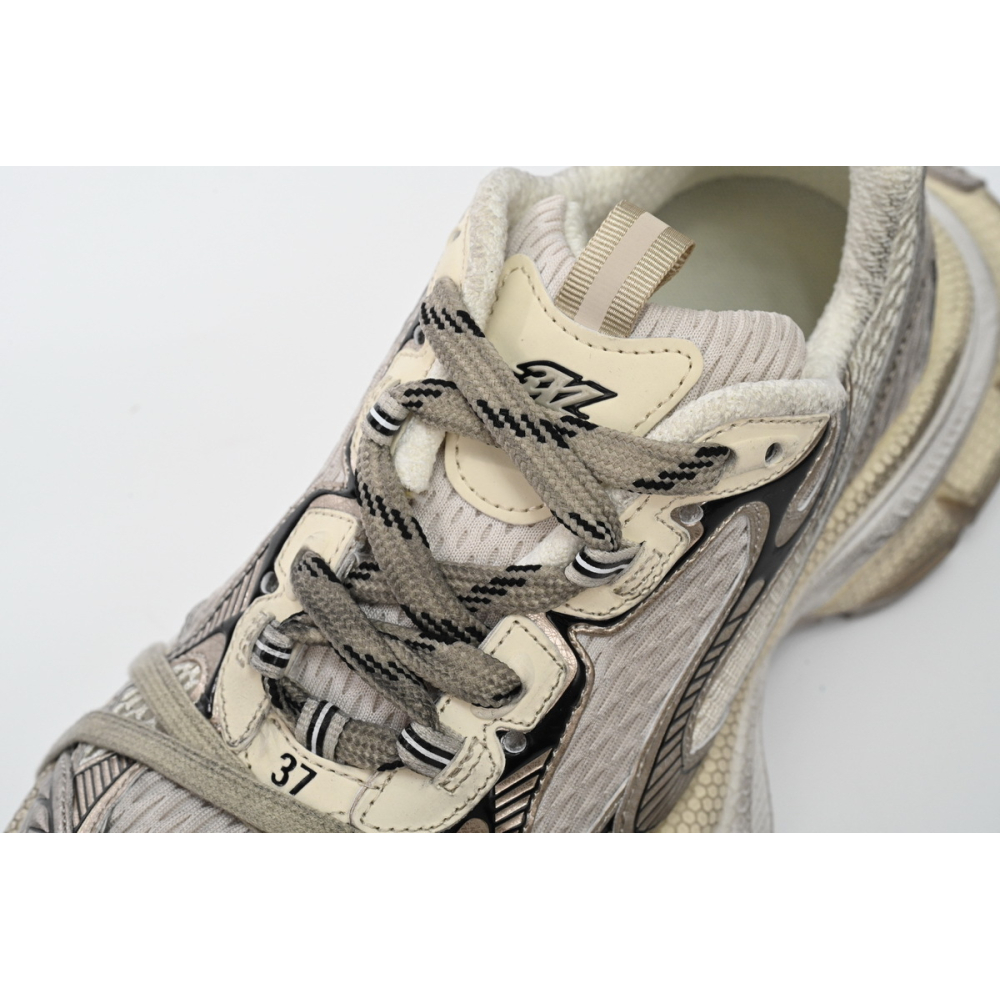 Balenciaga 3XL Sneaker in Black Gray White Gold 734734W3XL60185