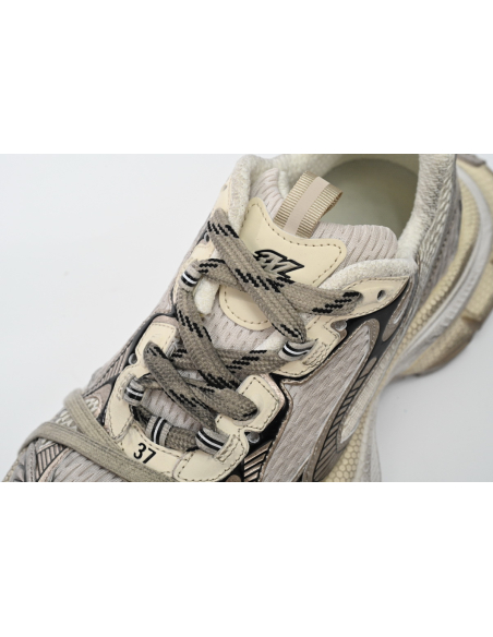 Balenciaga 3XL Sneaker in Black Gray White Gold 734734W3XL60185