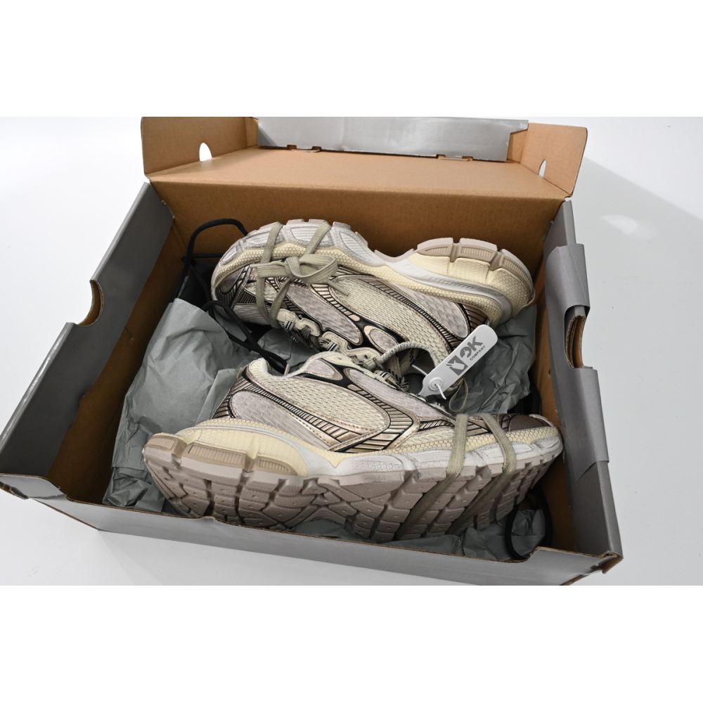 Balenciaga 3XL Sneaker in Black Gray White Gold 734734W3XL60185