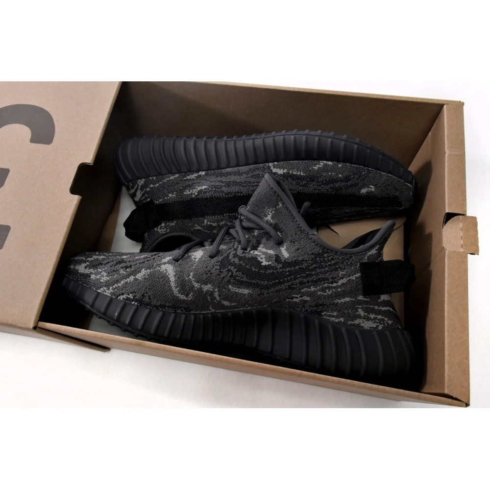 Adidas Yeezy Boost 350 V2 Dark Salt ID4811