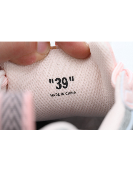 Off-White Be Right BacK Out Of Pink White OWIA289F24FAB0010931