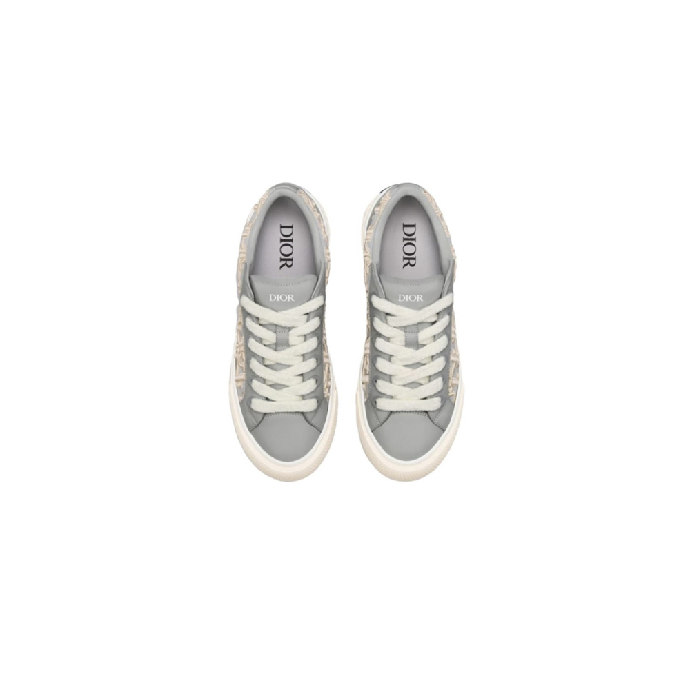 Dior B33 Sneaker Gray Smooth Calfskin / Cream Oblique Raised Embroidery 3SN303ZYQ H868