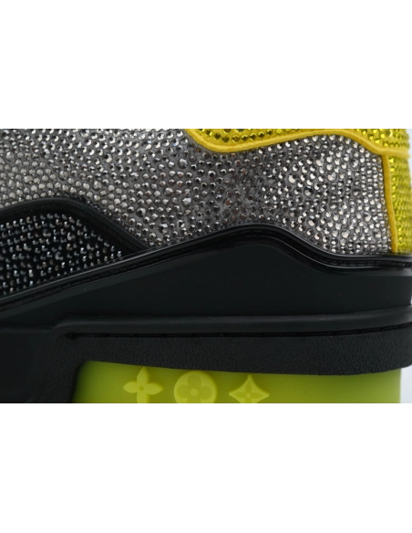 Louis Vuitton Trainer Black Yellow Rhinestone 1A9JXP