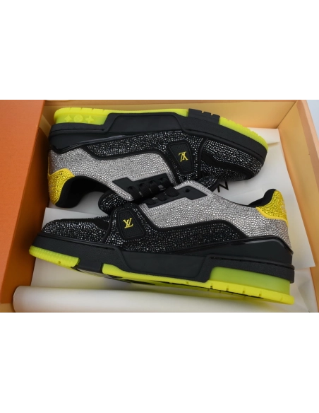 Louis Vuitton Trainer Black Yellow Rhinestone 1A9JXP