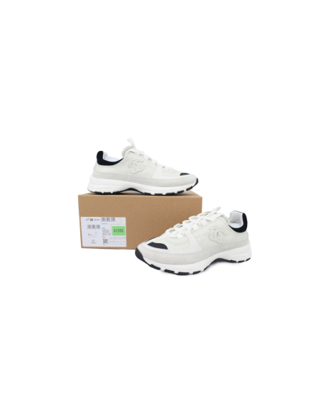 Chanel Interlocking CC Logo Calfskin Suede Calfskin Sneakers White