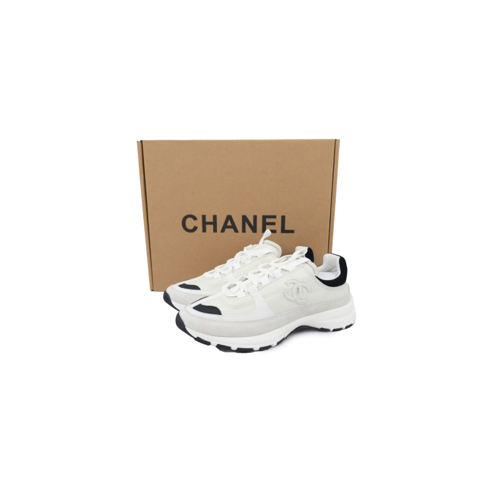 Chanel Interlocking CC Logo Calfskin Suede Calfskin Sneakers White