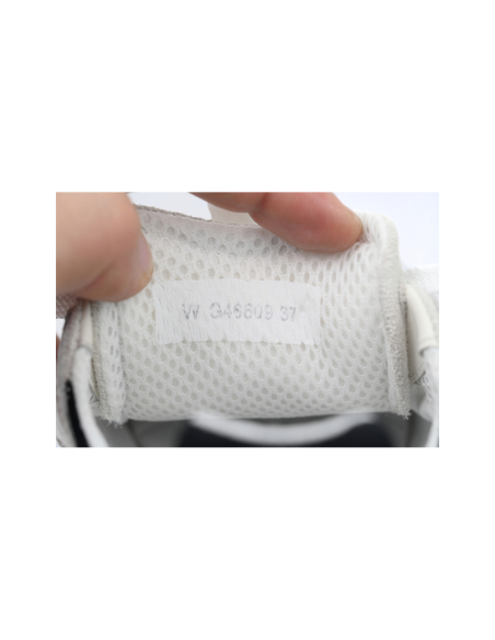 Chanel Interlocking CC Logo Calfskin Suede Calfskin Sneakers White