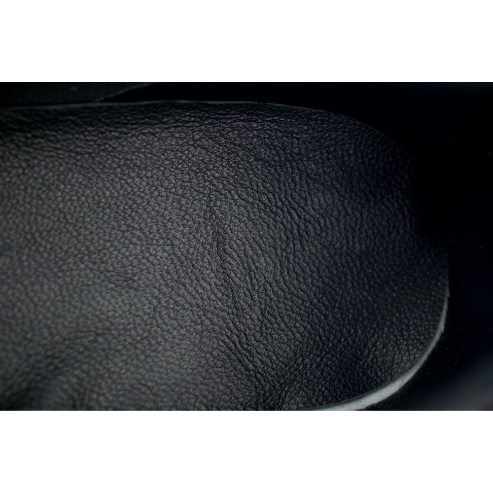 Louis Vuitton Soccer Black