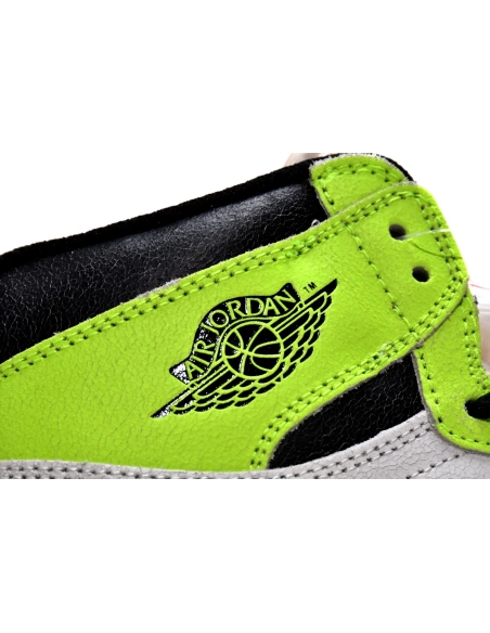 Air Jordan 1 Retro High OG Visionaire 555088-702