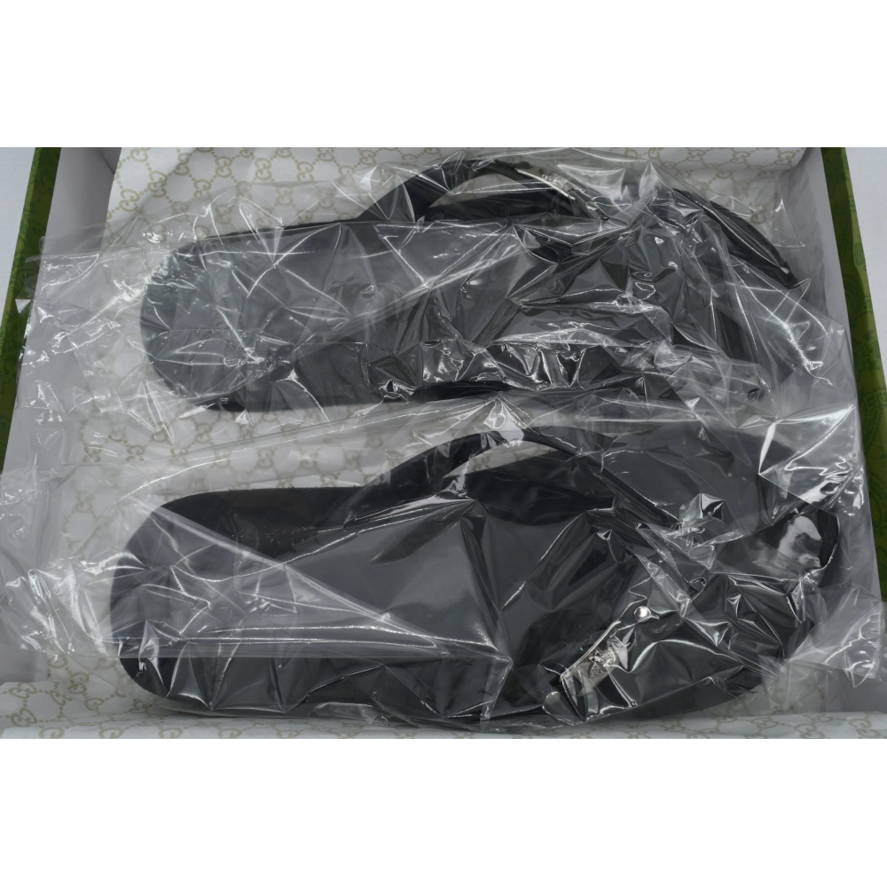 Gucci Flip Flops Black