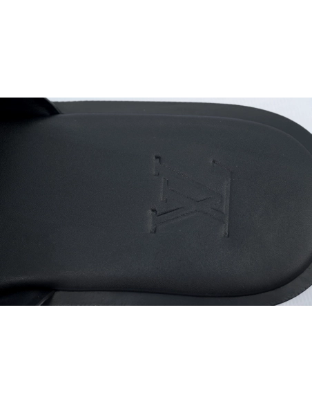 Louis Vuitton Oasis Black Cloth