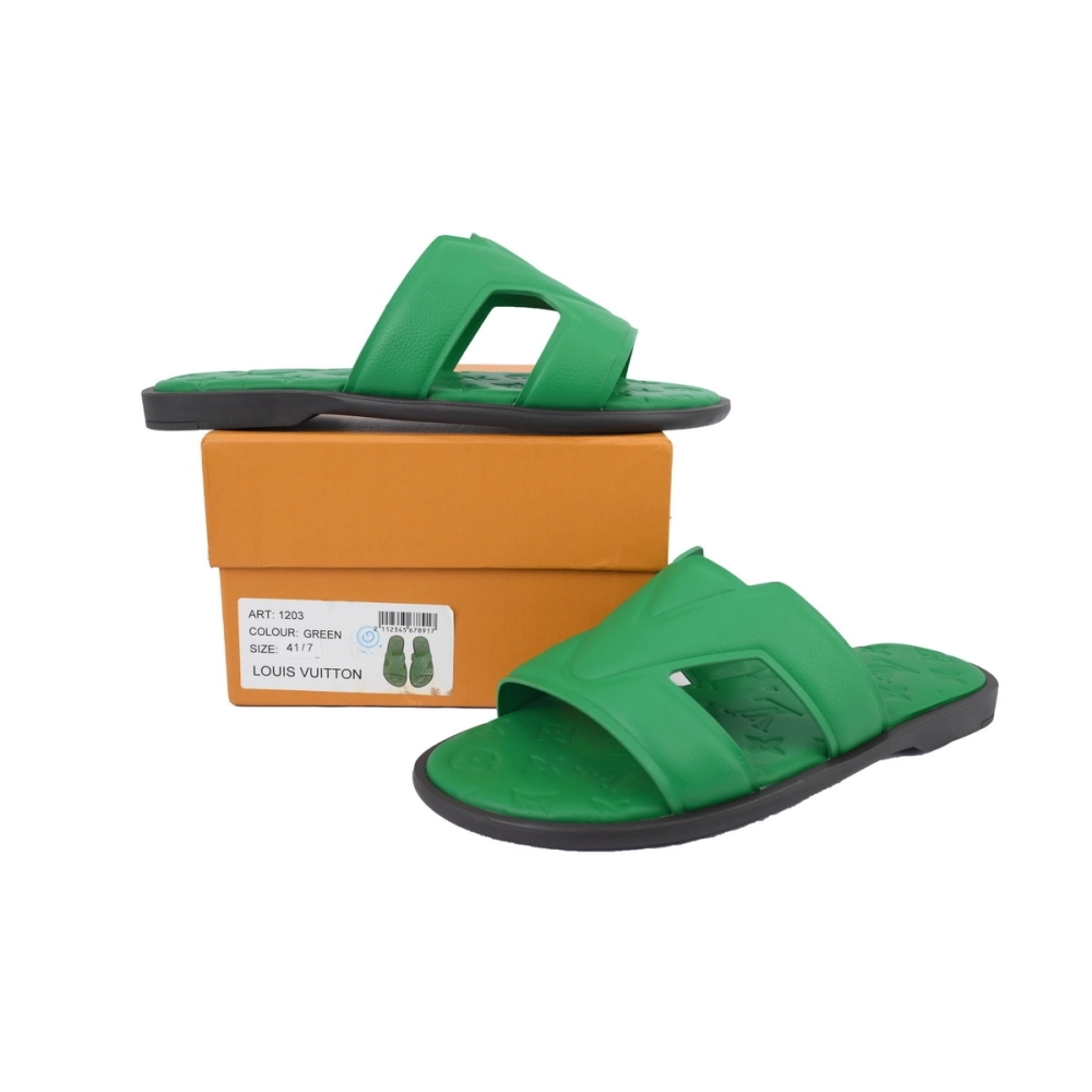 Louis Vuitton Oasis Green Glossy Surface