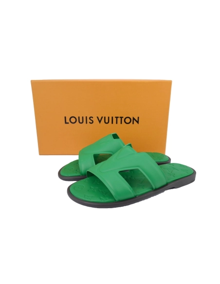 Louis Vuitton Oasis Green Glossy Surface