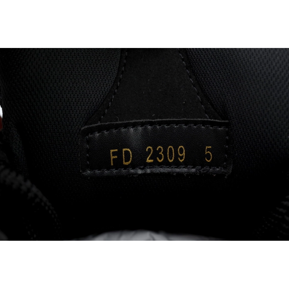 Louis Vuitton LV Skate Black