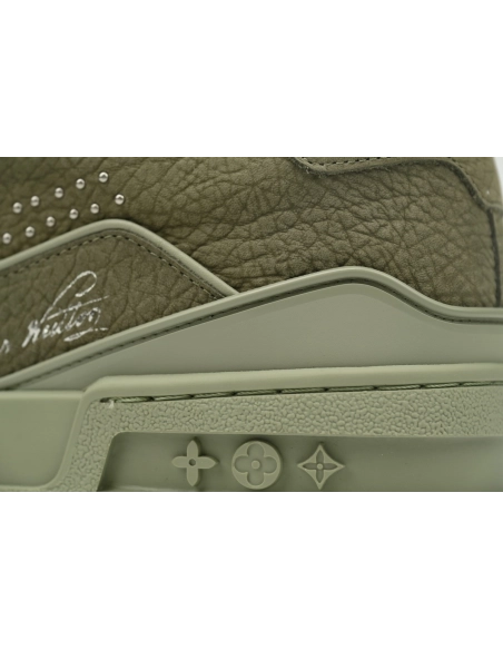 Louis Vuitton Trainer Green Rivets