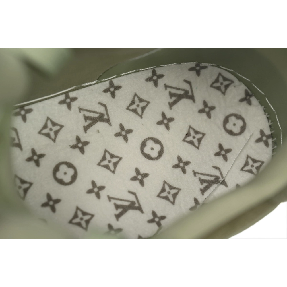 Louis Vuitton Trainer Green Rivets