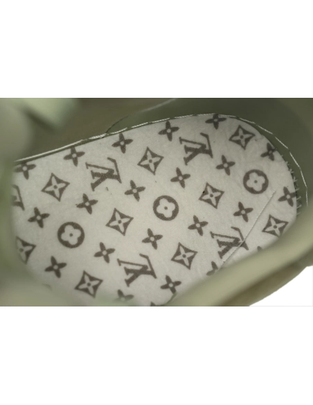 Louis Vuitton Trainer Green Rivets