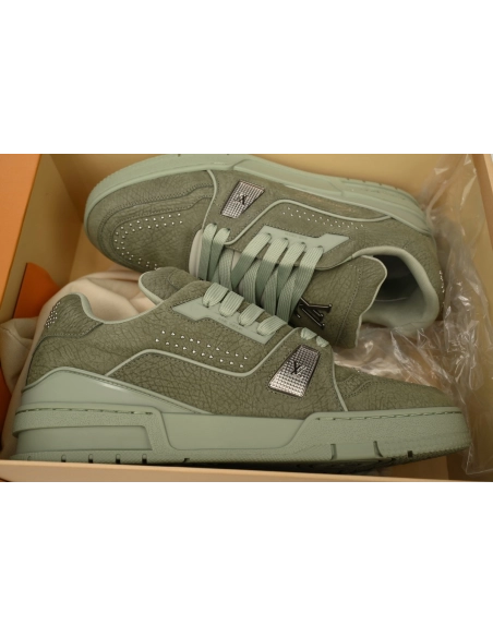 Louis Vuitton Trainer Green Rivets