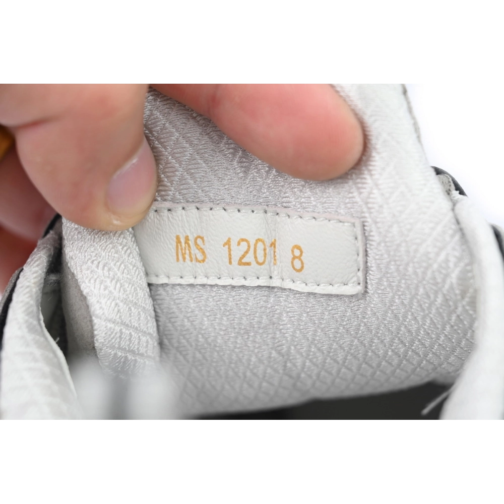 Louis Vuitton Runner Tatic Grayish Green