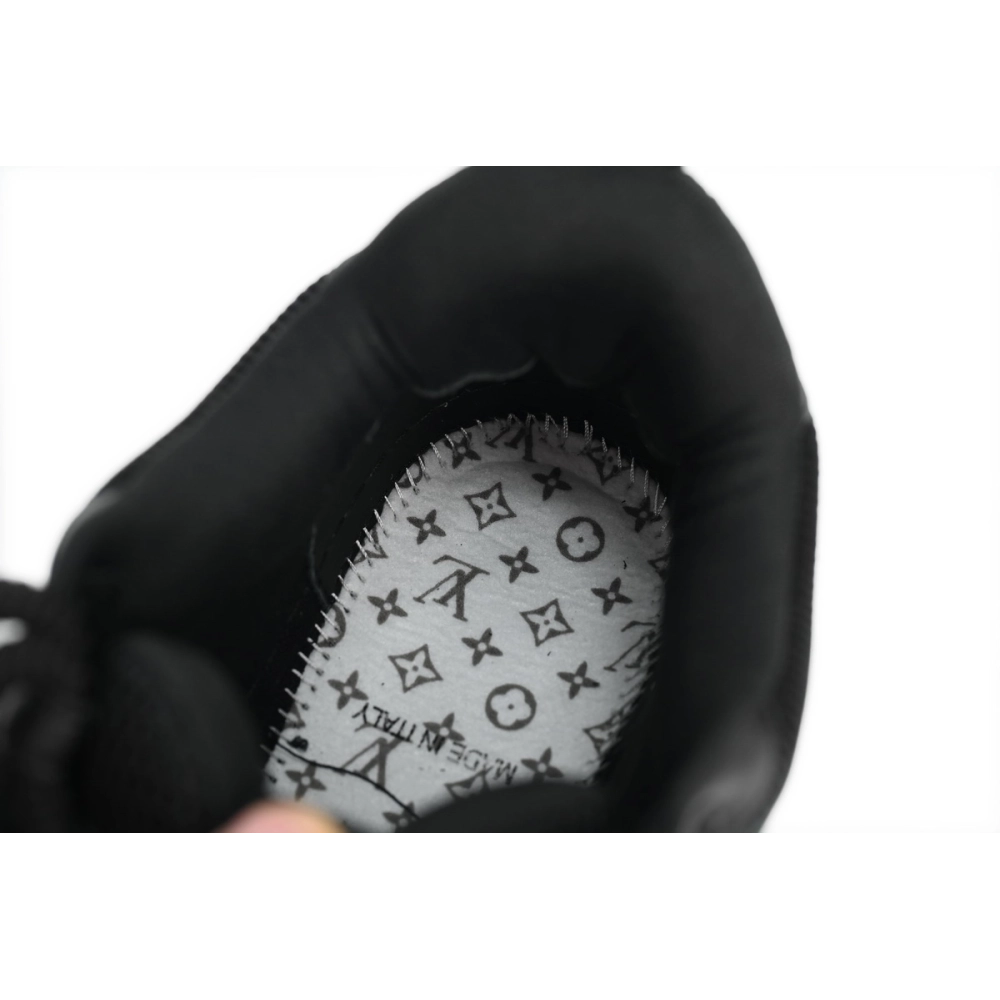 Louis Vuitton LV Skate Sneaker Black White 1AARR2