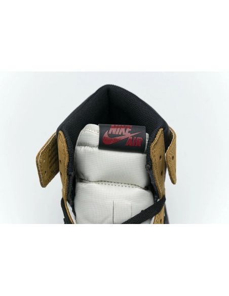 Air Jordan 1 Retro High Rookie of the Year 555088-700