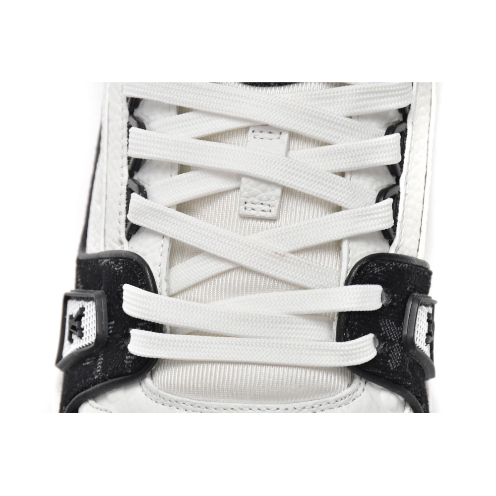 Louis Vuitton Trainer Black and White Cloth Cover VL1202