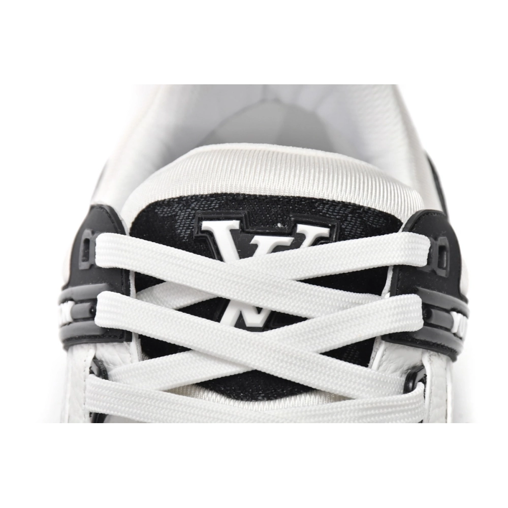 Louis Vuitton Trainer Black and White Cloth Cover VL1202