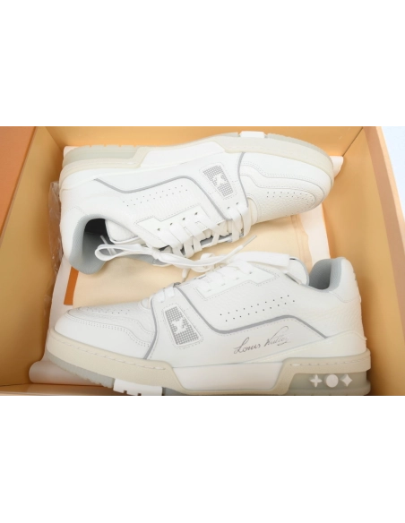 Louis Vuitton Trainer White Litchi Pattern FD0221